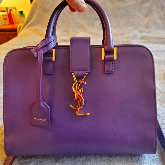 Yves Saint Laurent Handbags - Yves Saint Laurent Cabas Small